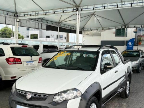 Fiat Strada Adventure1.8/ 1.8 LOCKER Flex CD 2013 Flex