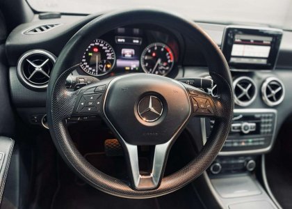 Mercedes-Benz A200